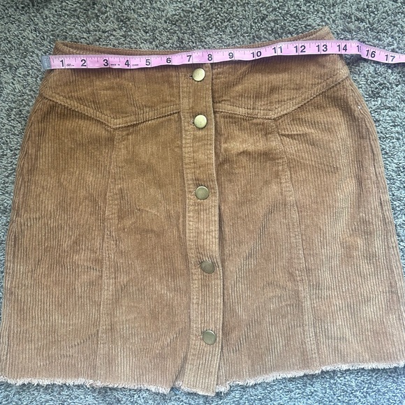 Mittoshop Corduroy Mini Skirt Brown Button Front Size S Frayed Hem - Picture 5 of 6